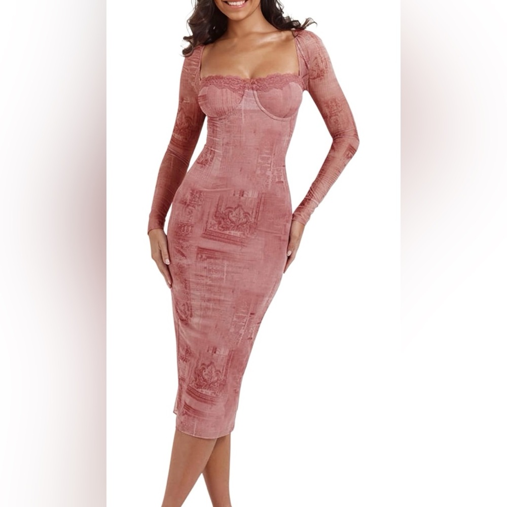Elegant Pink Long-Sleeve Dress - Picture 2 of 9